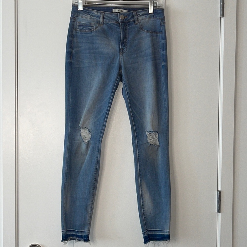 refuge Skinny Jeans - Light Blue Wash